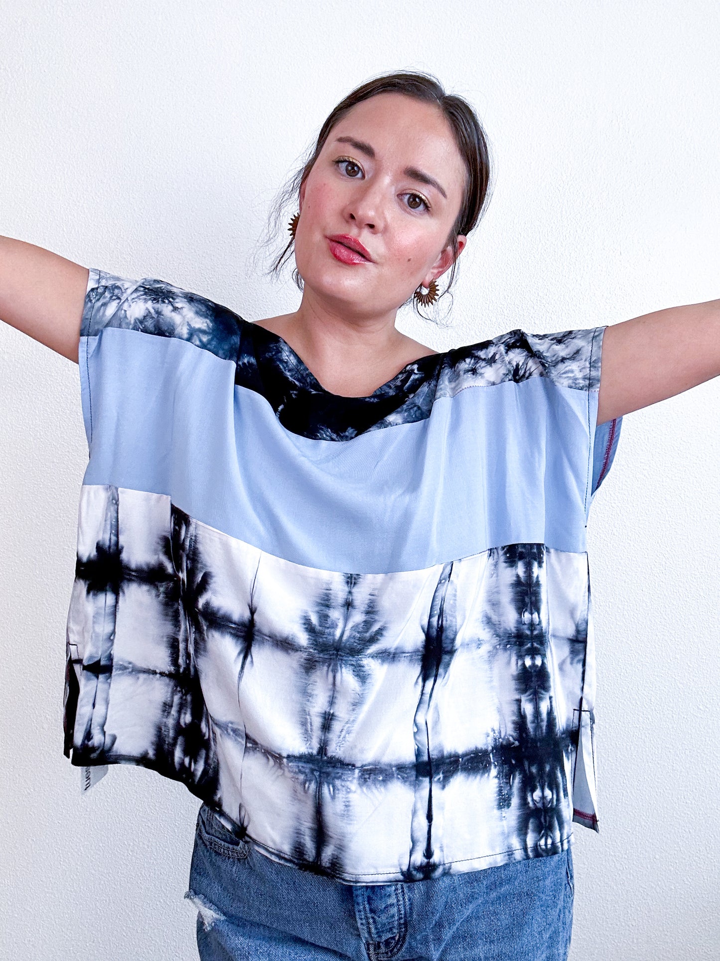 Scrappy Crop Blue Black Shibori Colorblock