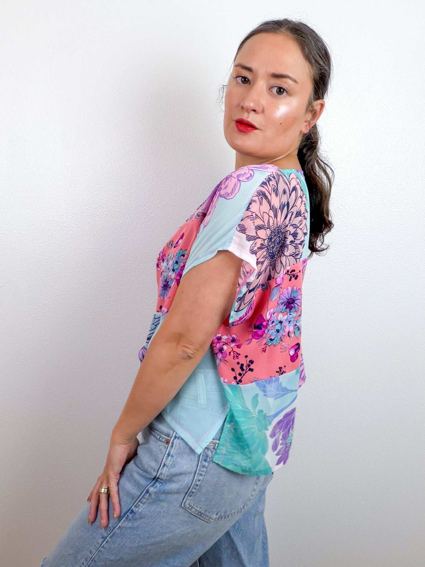 Scrappy Crop Aqua Coral Floral