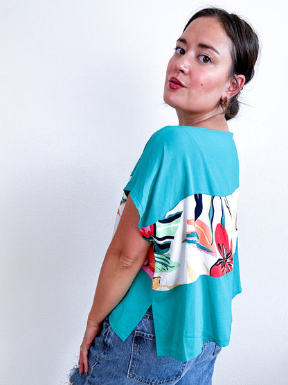 Scrappy Crop Teal Tropical