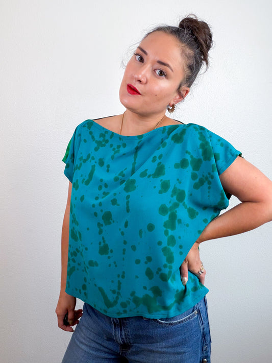Hand-Dyed Bamboo Flip Crop Turquoise Green Speckle