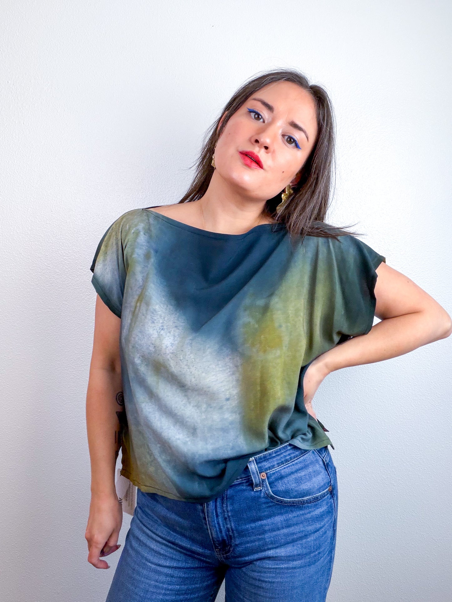 Hand-Dyed Bamboo Flip Crop Raven Bronze Gradient