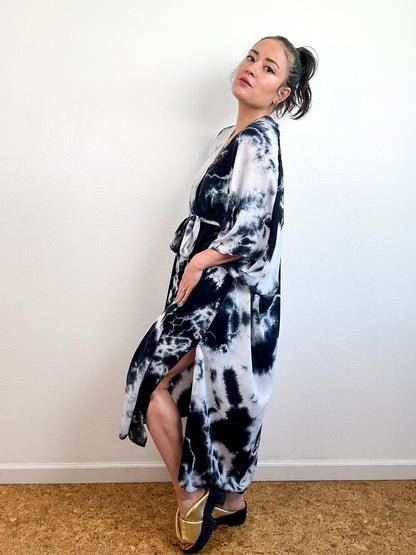 Hand-Dyed Bamboo Tie Caftan Black Storm