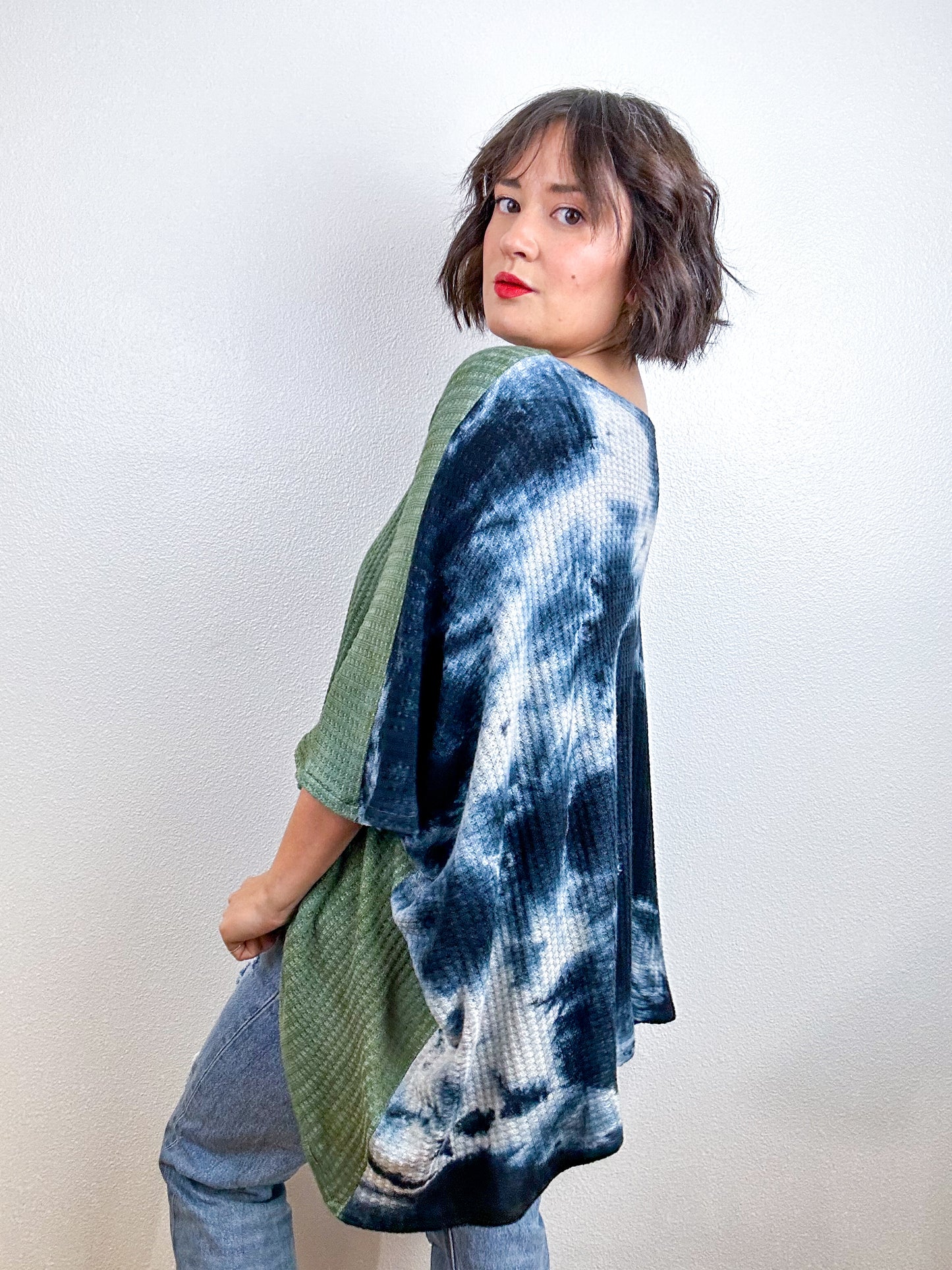 Oversize Flip Sweater Sage Black Tie