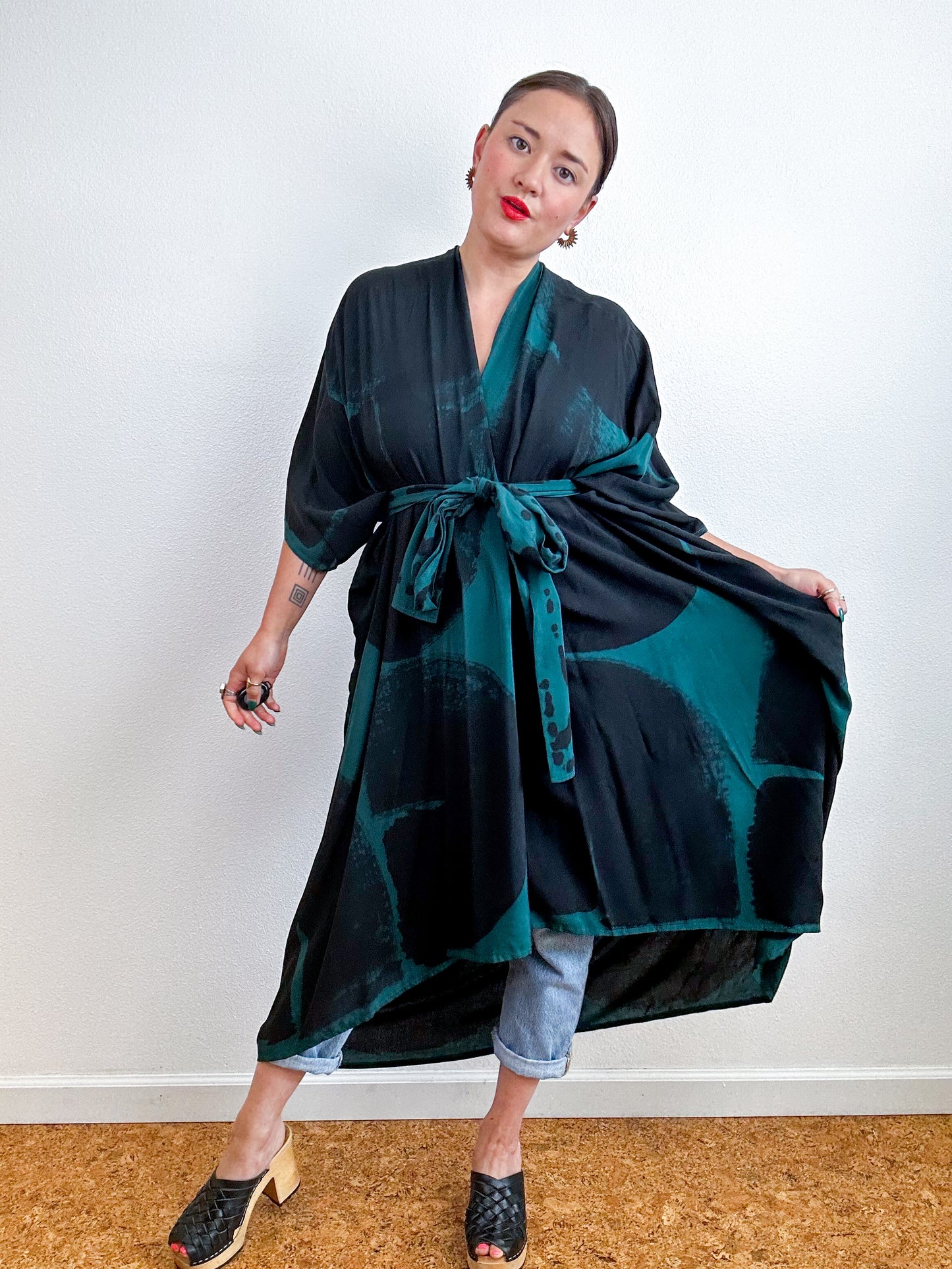 Hand-Dyed High Low Kimono Forest Black Arc