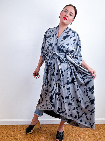 Hand-Dyed High Low Kimono Grey Black Speckle
