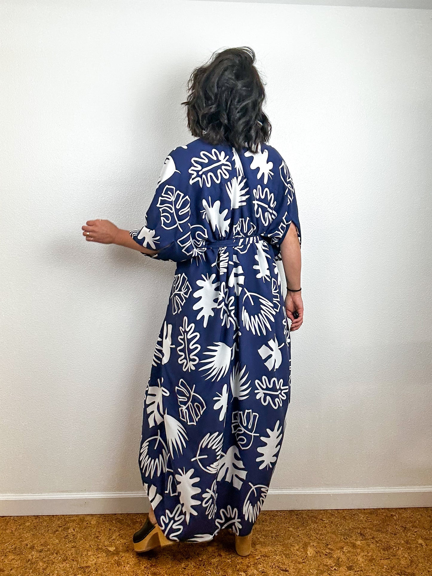 Print High Low Kimono Navy Mod Leaves Challis