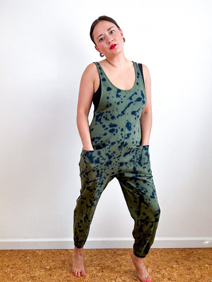 Hand-Dyed Jumper Olive Indigo Speckle