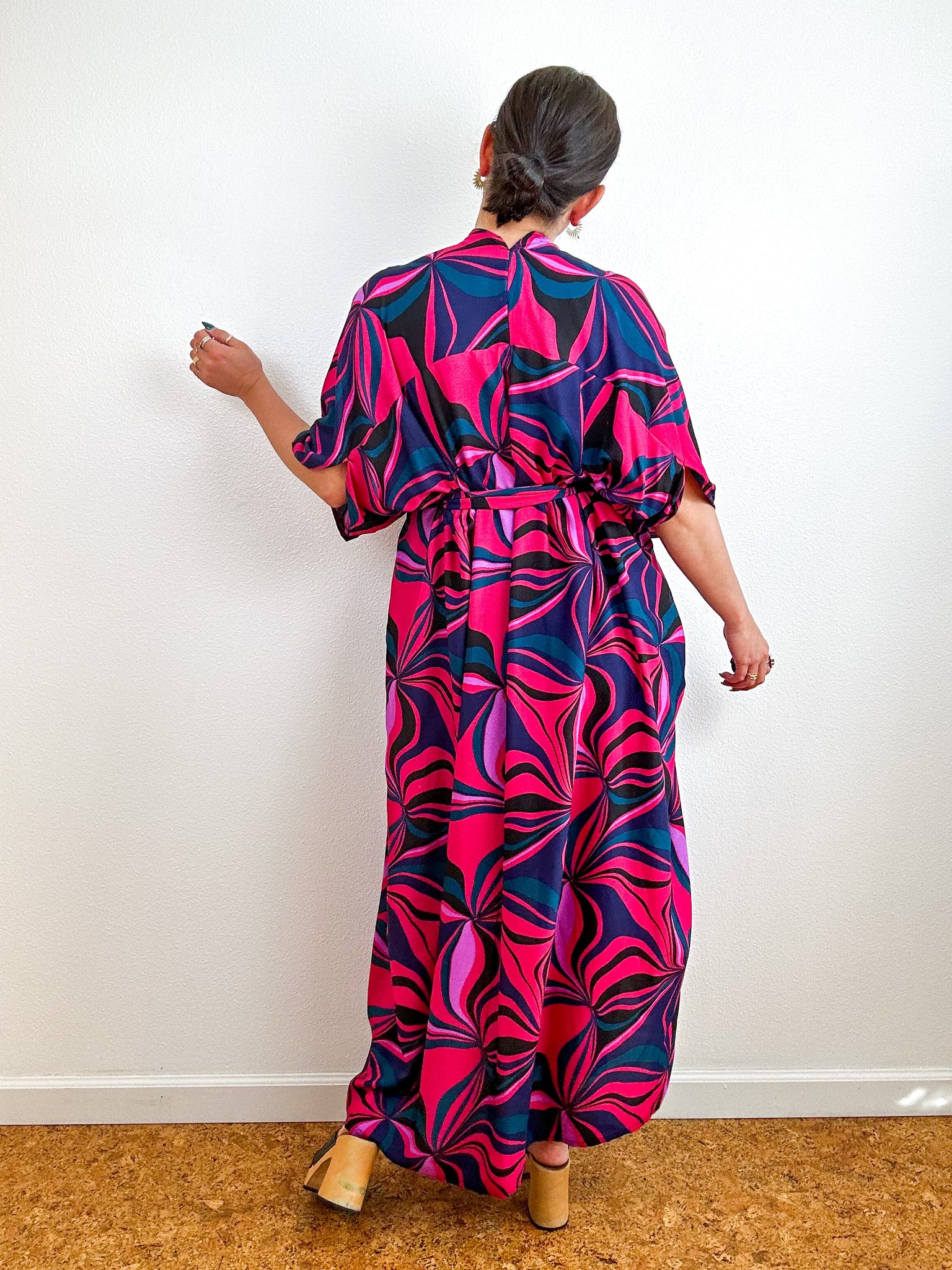 Print High Low Kimono Magenta Navy Swirl Challis