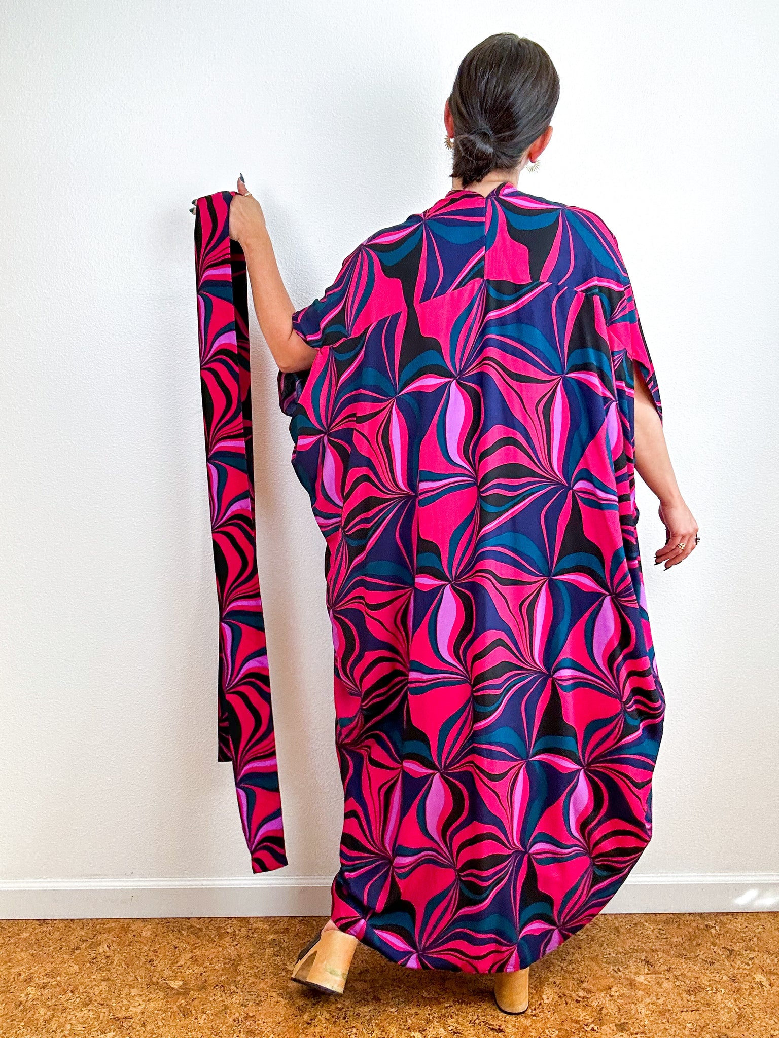 Print High Low Kimono Magenta Navy Swirl Challis
