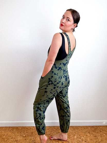 Hand-Dyed Jumper Olive Indigo Speckle