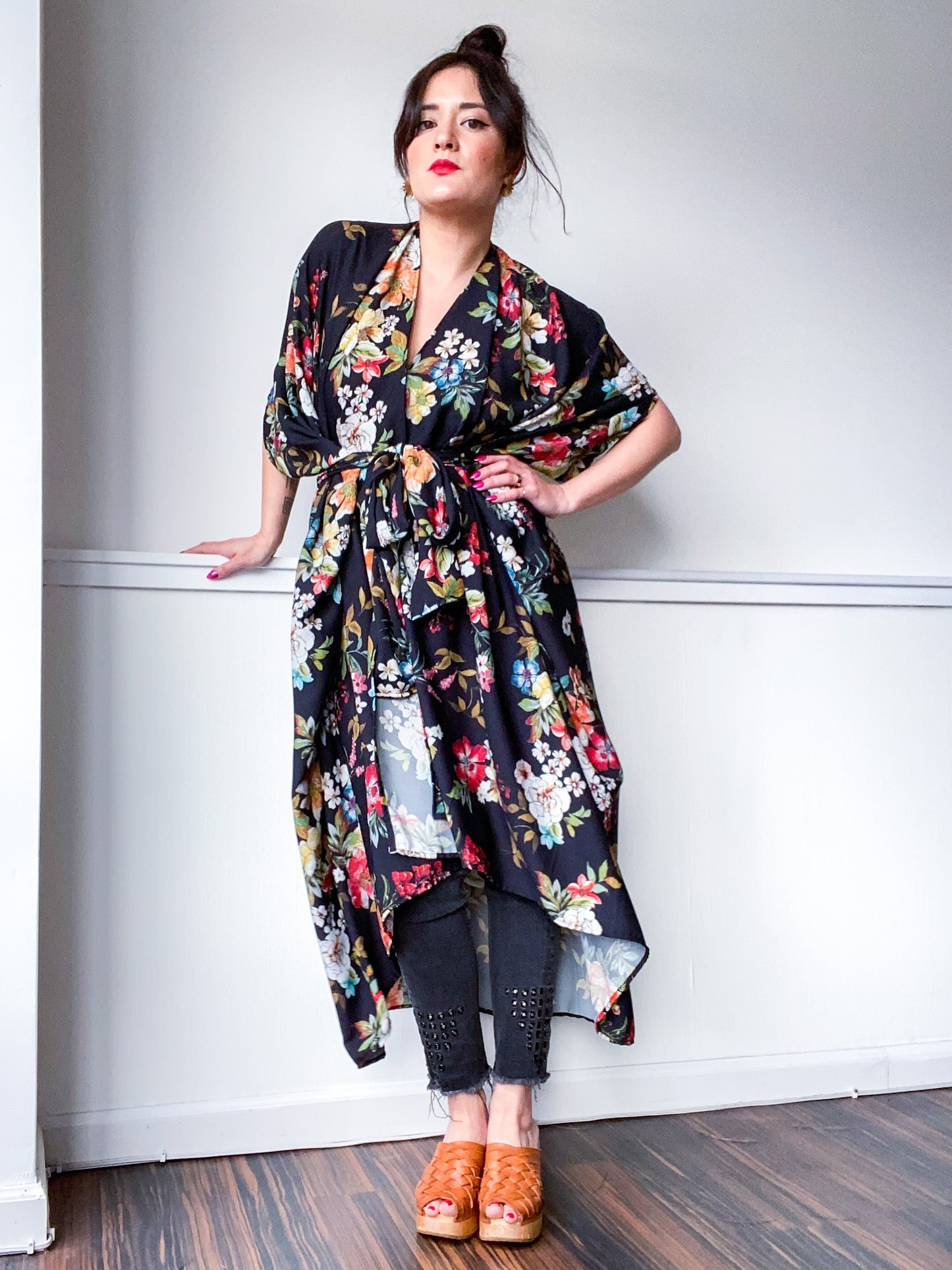 Print High Low Kimono Black Chrysanthemum Floral