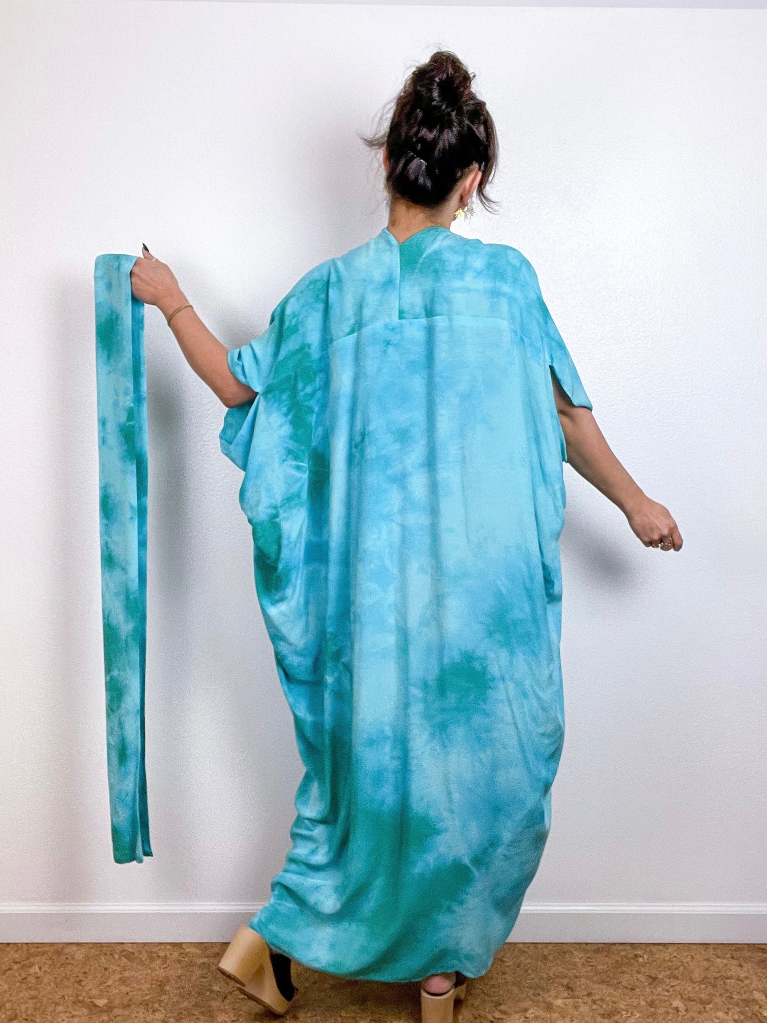 Hand-Dyed High Low Kimono Seafoam Tie