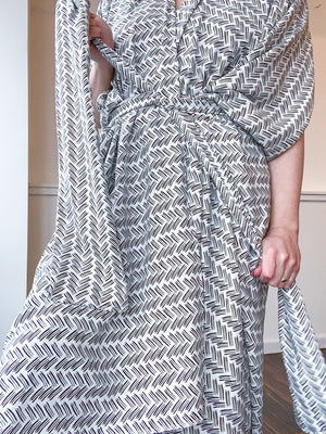 Print High Low Kimono White Black Herringbone