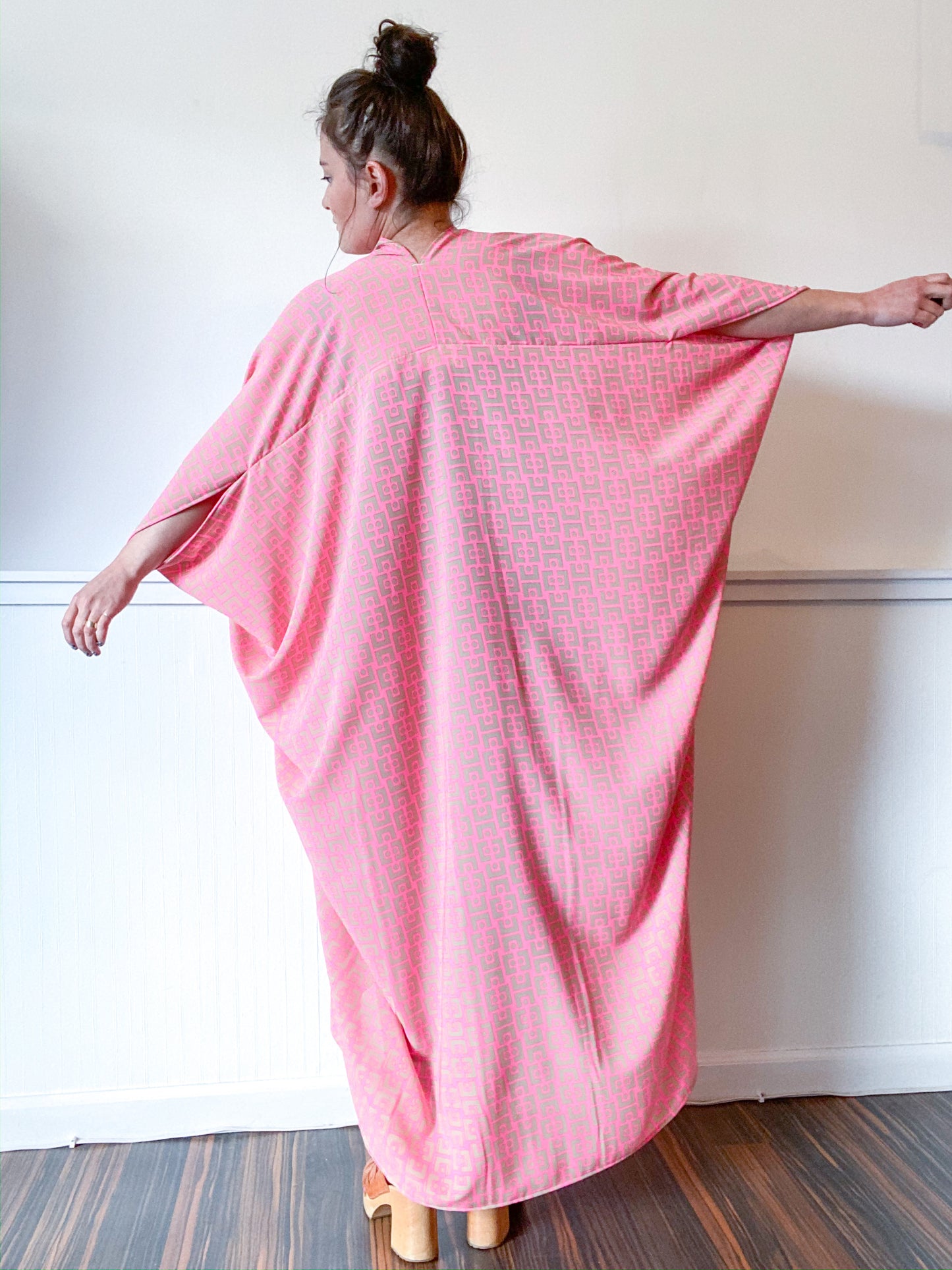 Print High Low Kimono Peach Tan Mid Century Mod