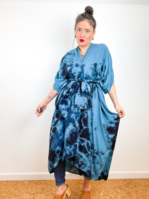 Hand-Dyed High Low Kimono Blue Black Tie