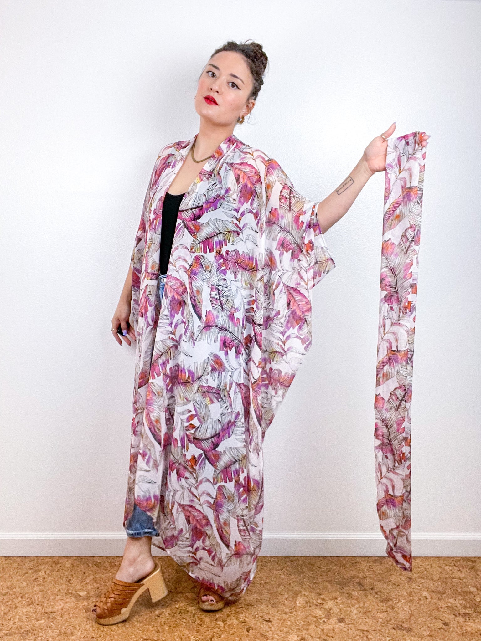 Print High Low Kimono Pink Feathers Chiffon