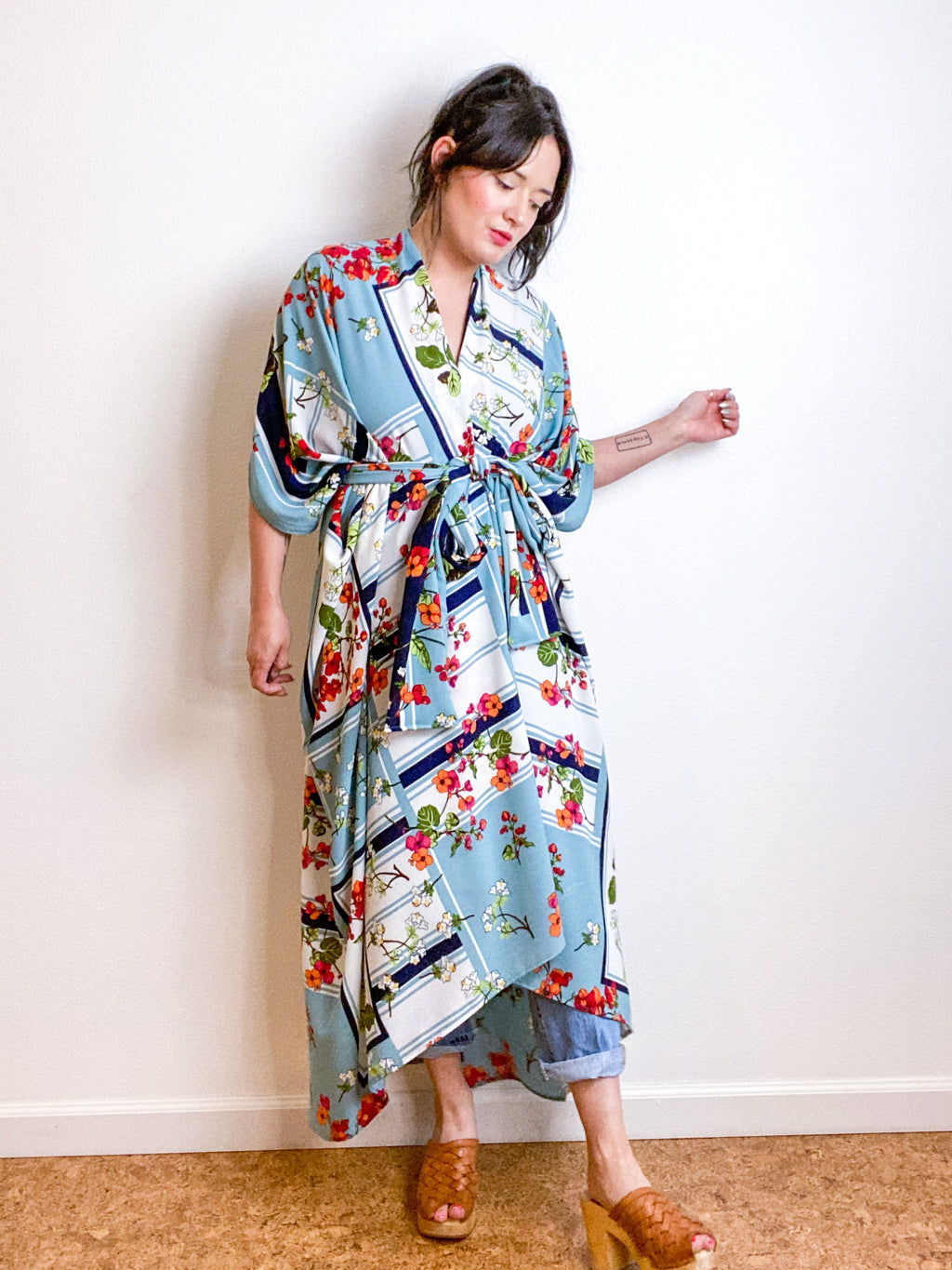 Print High Low Kimono Floral Frames Bubble Crepe