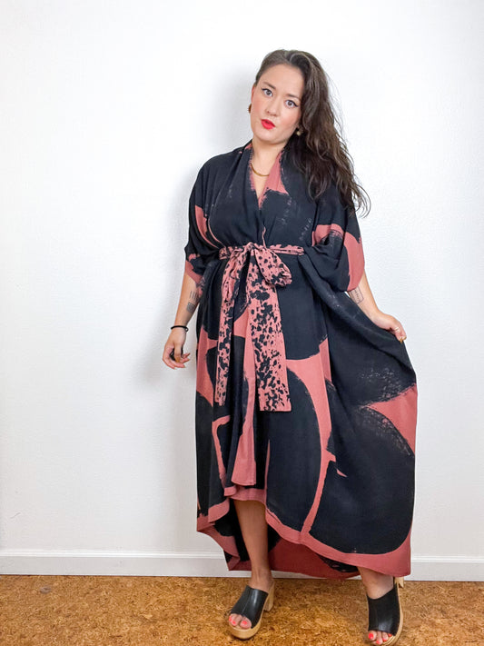 Hand-Dyed High Low Kimono Clay Black Brushstroke