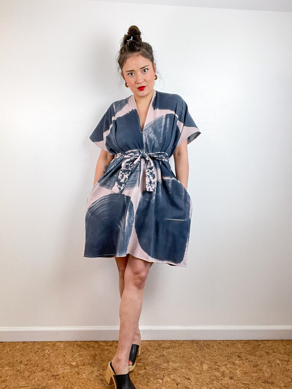 Single Gauze Mini Caftan Dress Blush Graphite Brushstrokes