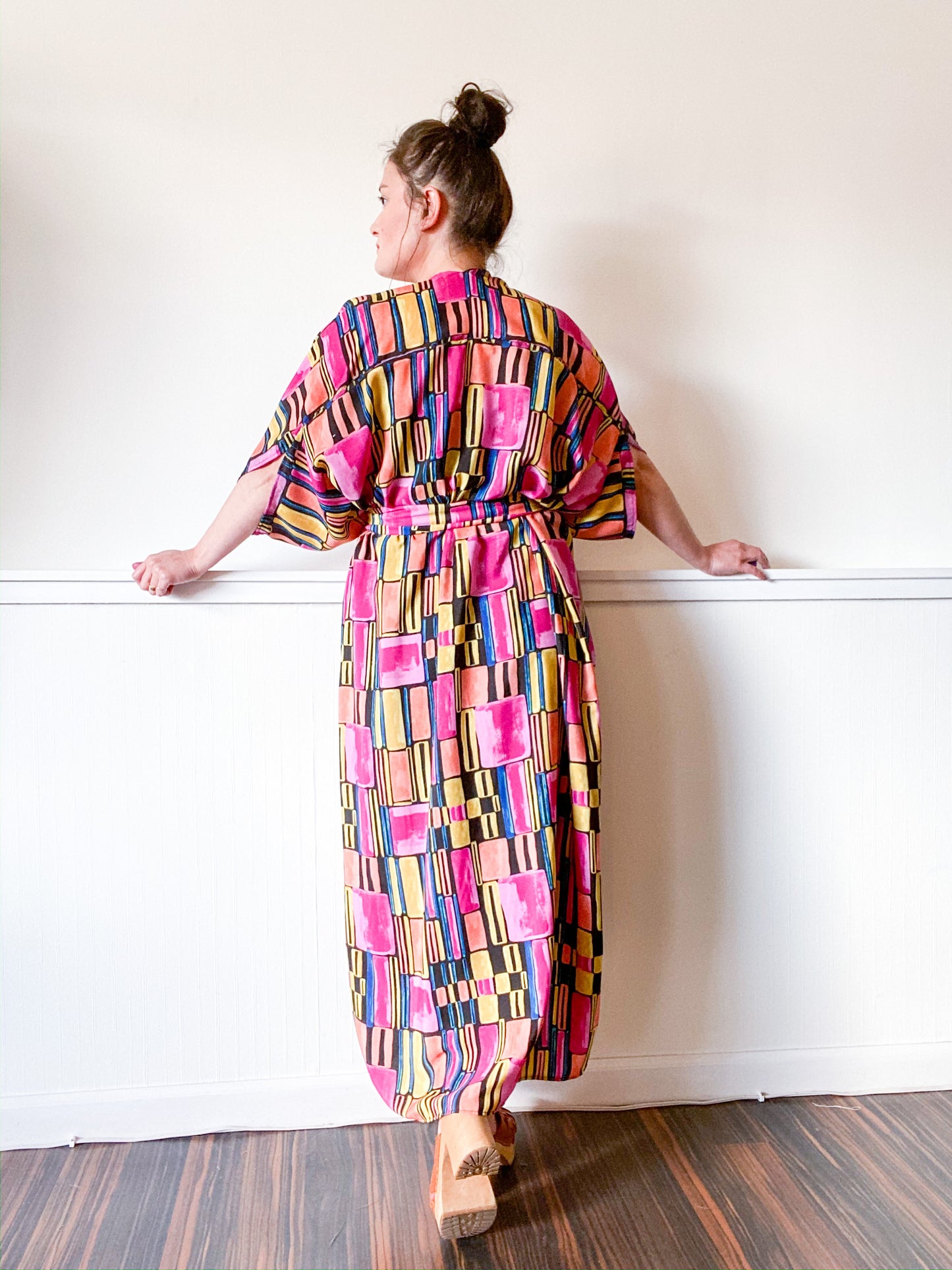 Print High Low Kimono Pink Mod Crepe de Chine