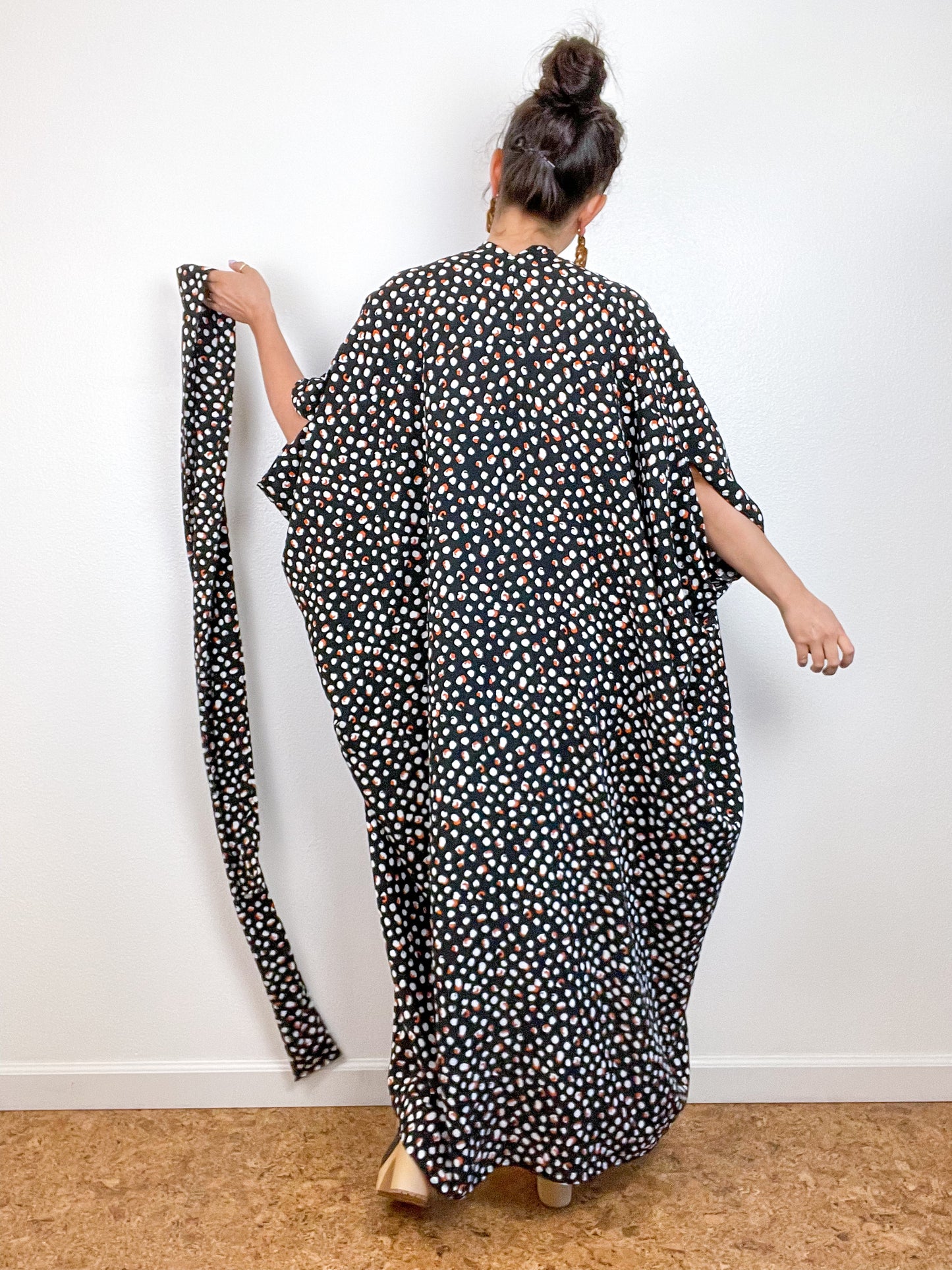 Print High Low Kimono Black White Rust Dots Challis