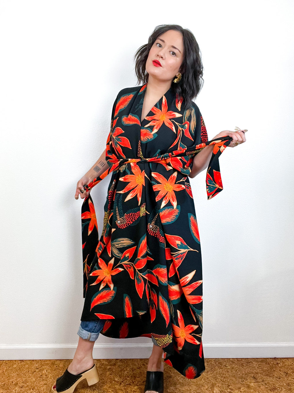 Print High Low Kimono Black Red Tropical Challis