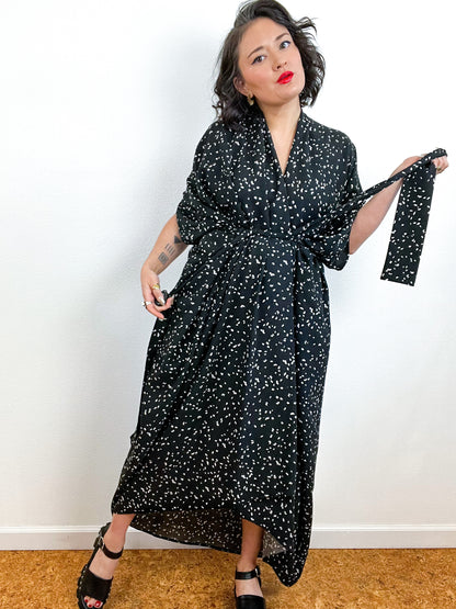Print High Low Kimono Black Ivory Speckle Challis
