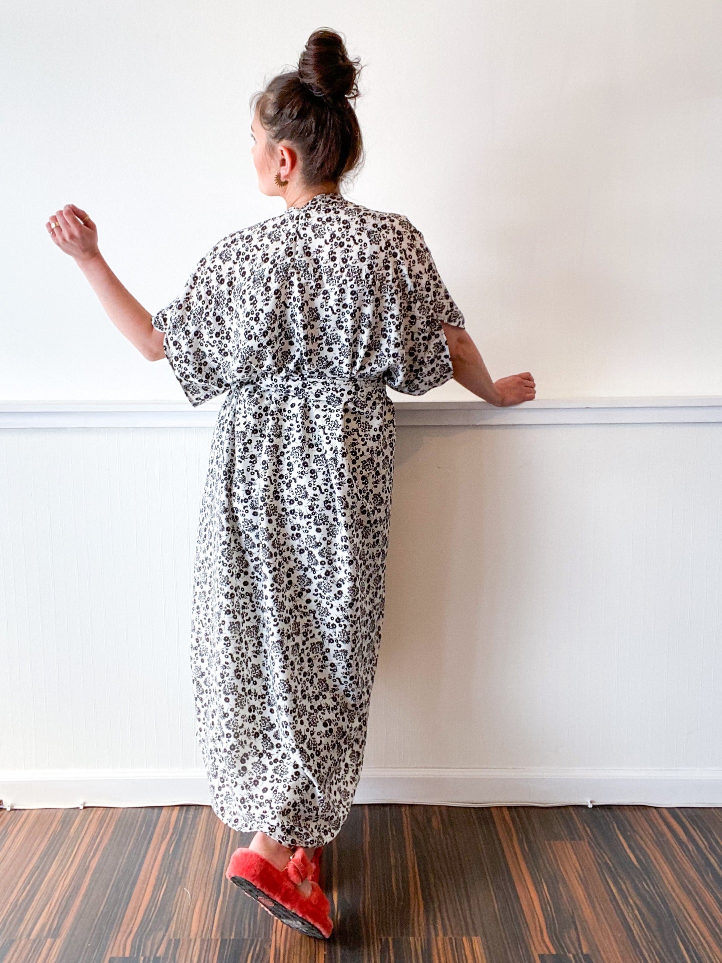 Print High Low Kimono Black White Mini Floral Crepe de Chine