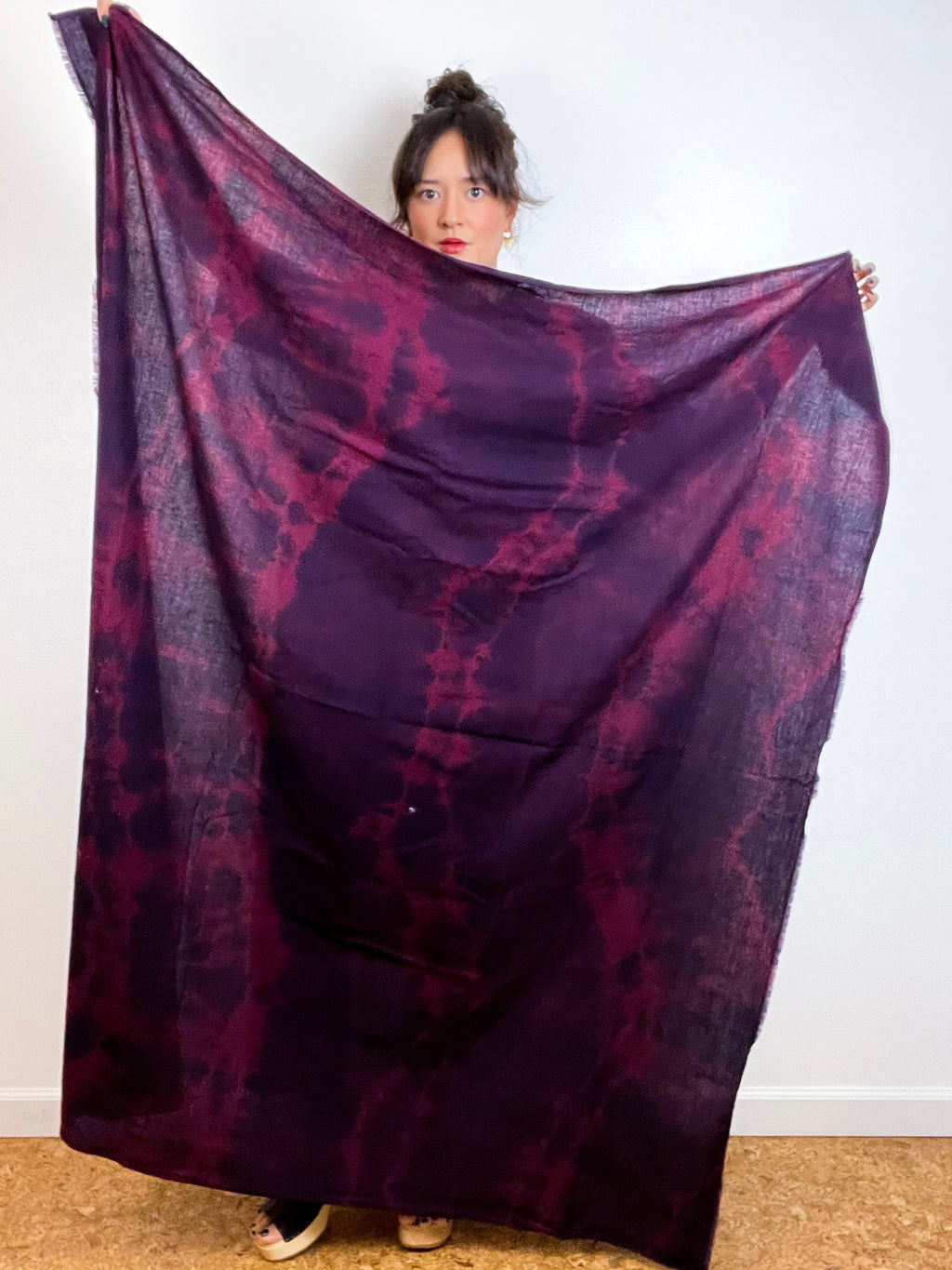 Hand-Dyed Gauze Blanket Scarf Crimson Lines