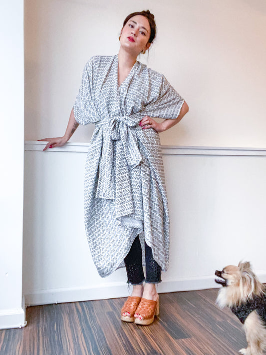 Print High Low Kimono White Black Herringbone