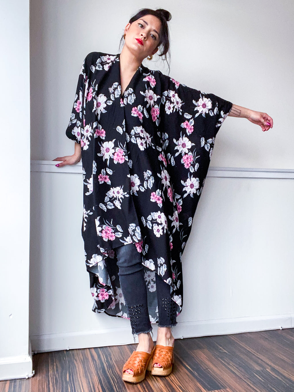 Print High Low Kimono Black Pink Floral