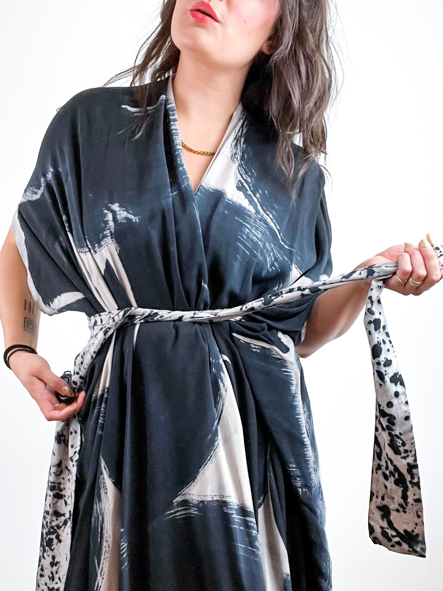 Hand-Dyed High Low Kimono Silver Black Brushstroke