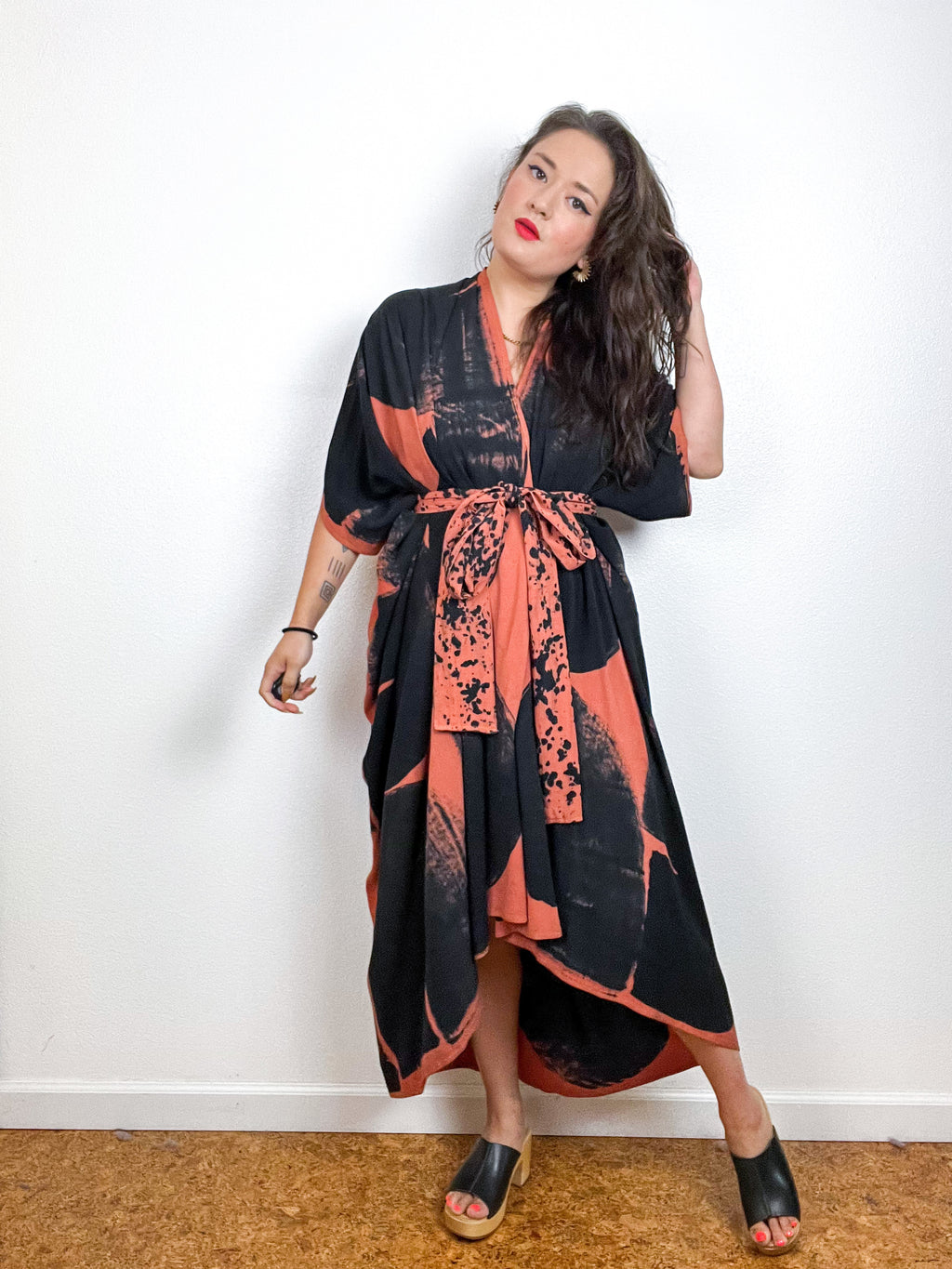 Hand-Dyed High Low Kimono Rust Black Brushstroke