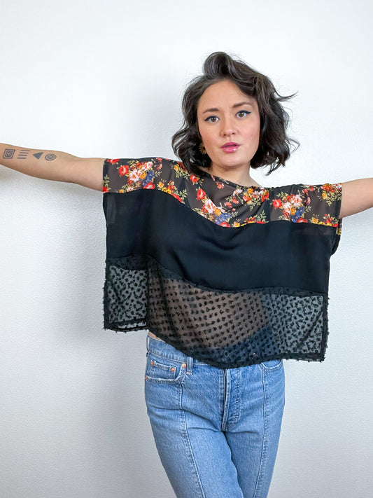 Scrappy Crop Black Bouquet Floral