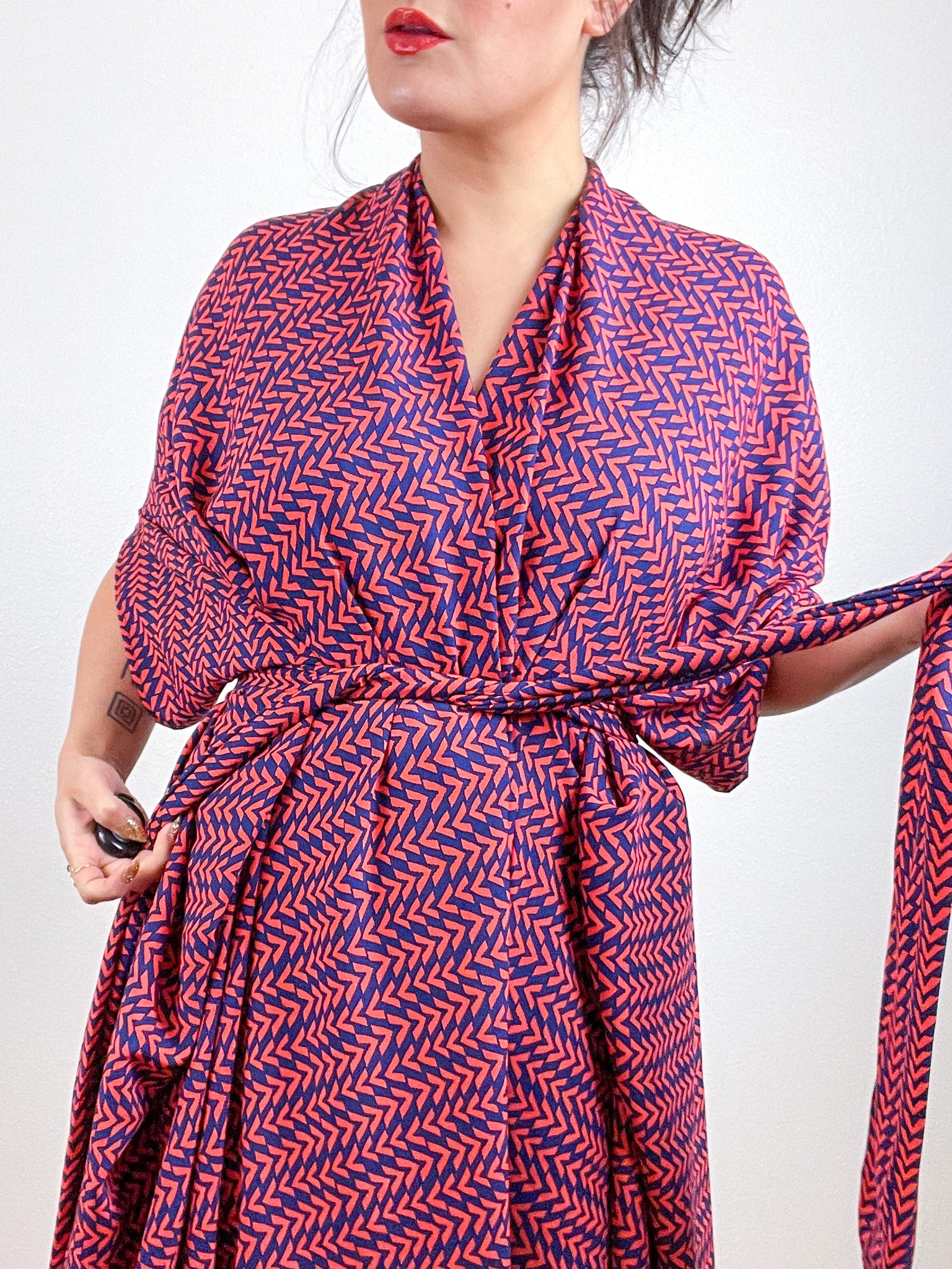 Print High Low Kimono Navy Scarlet V Rayon Challis