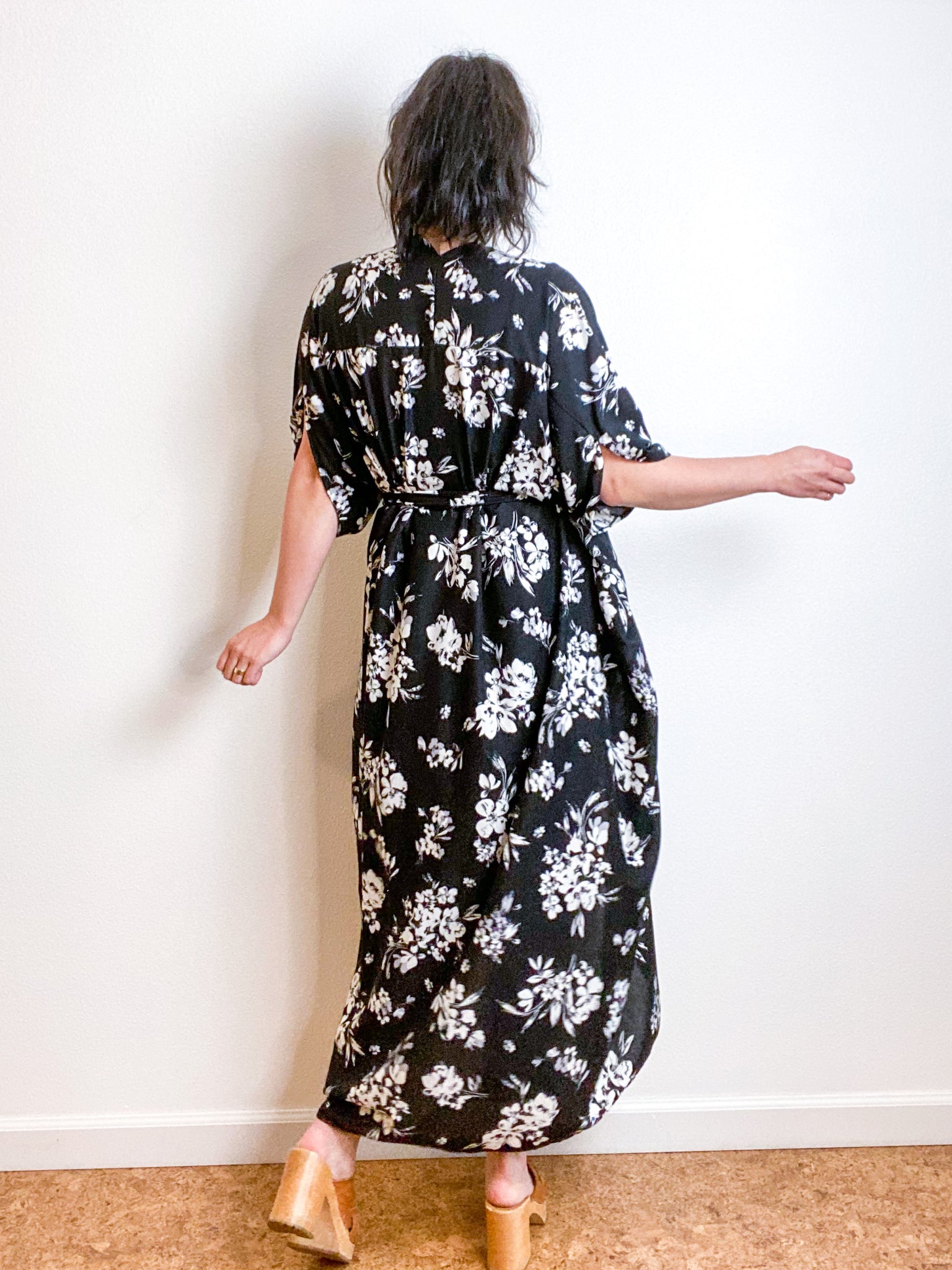 Print High Low Kimono Black White Floral Challis