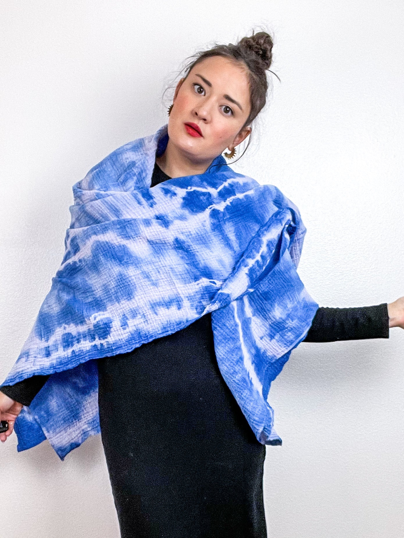 Hand-Dyed Cotton Blanket Scarf Lilac Sky Lines