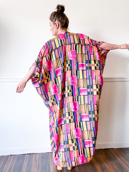 Print High Low Kimono Pink Mod Crepe de Chine