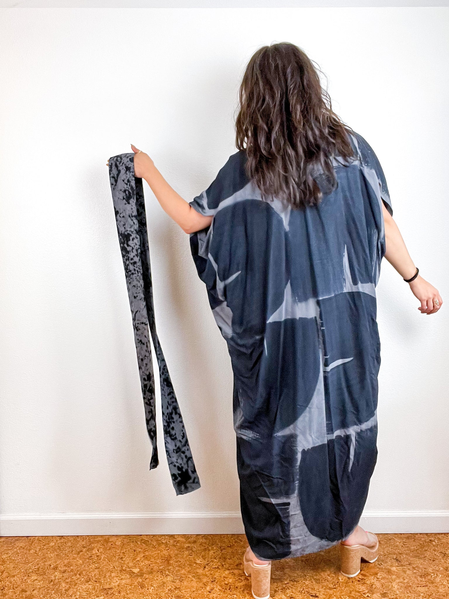 Hand-Dyed High Low Kimono Grey Black Brushstroke