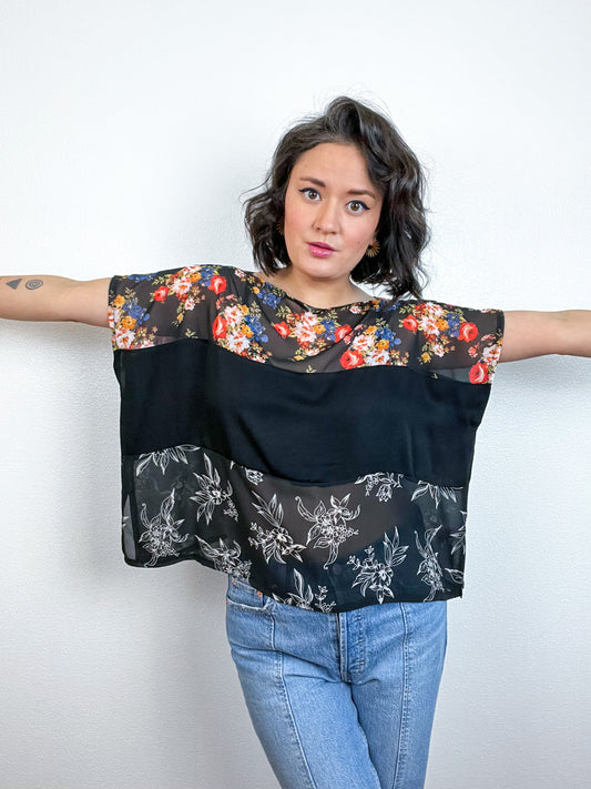 Scrappy Crop Black Bouquet Double Floral
