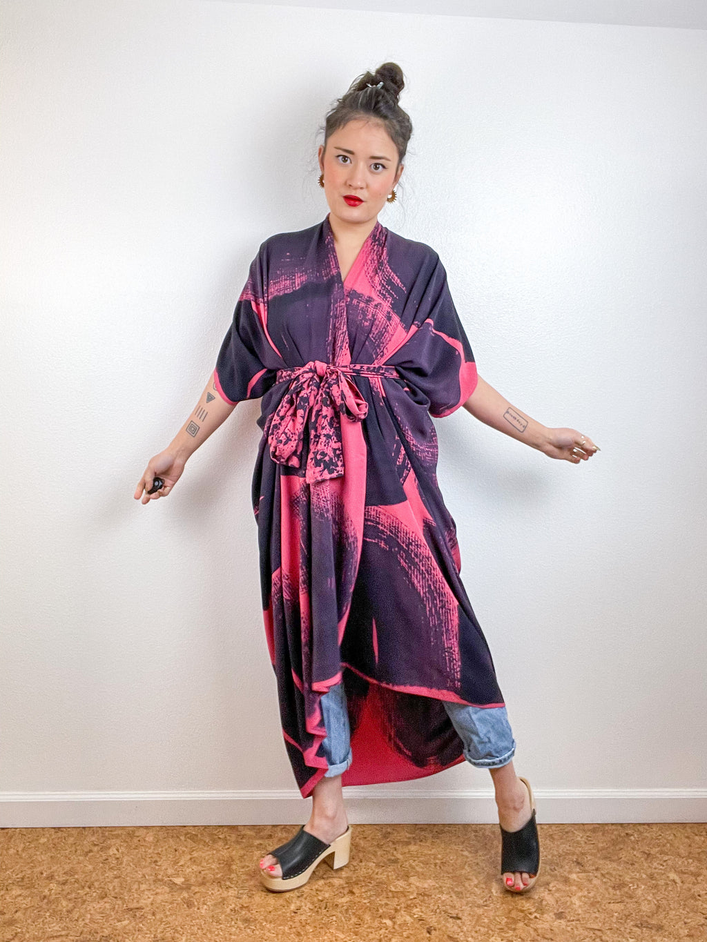 Hand-Dyed High Low Kimono Coral Black Brushstroke