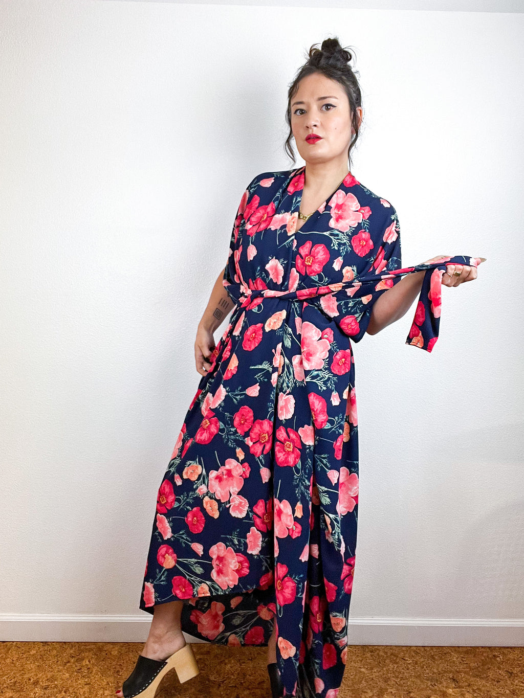 Print High Low Kimono Navy Poppy Floral Bubble Crepe