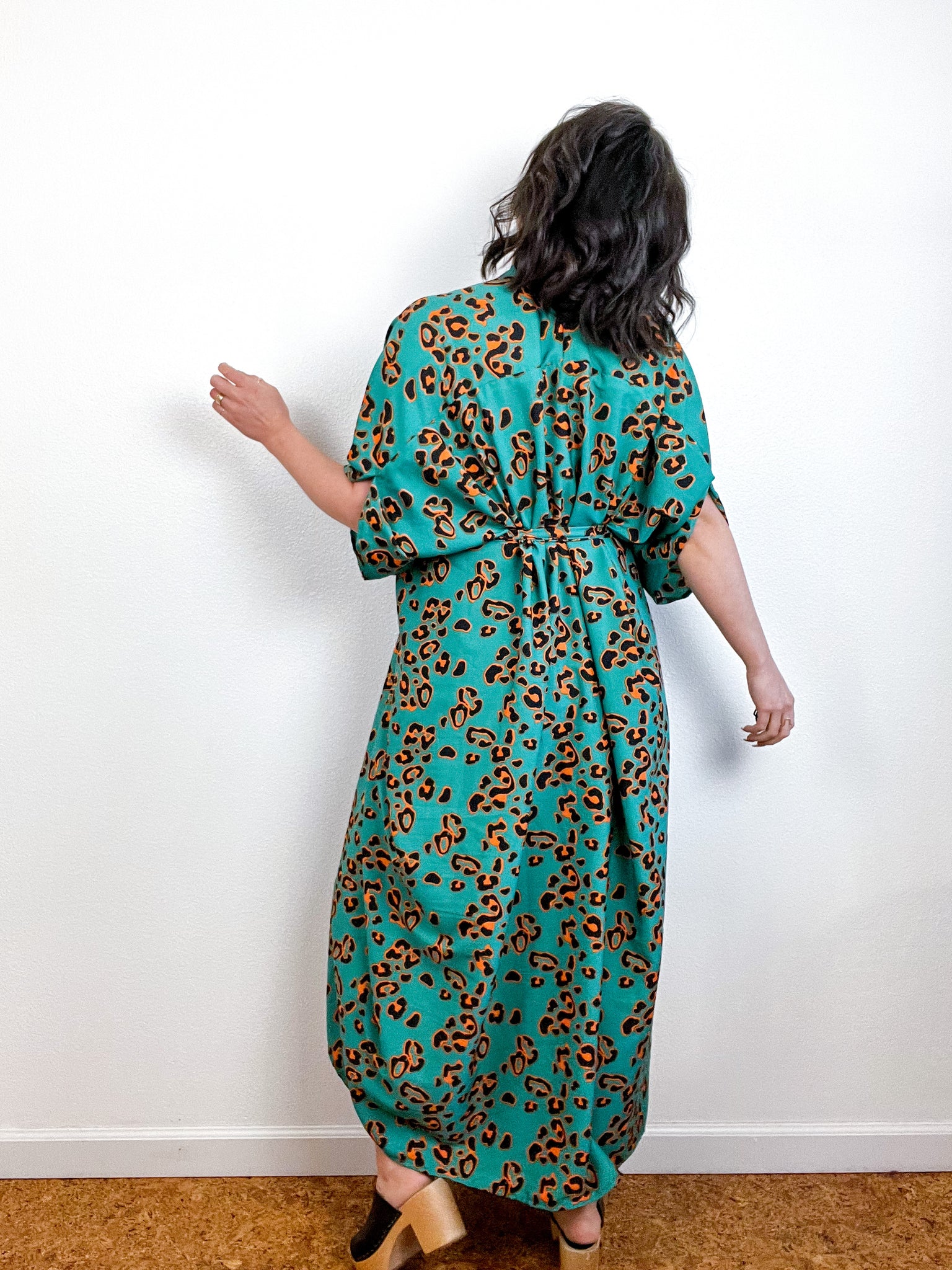 Print High Low Kimono Green Leopard Crepe de Chine