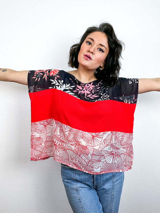 Scrappy Crop Navy Scarlet Floral