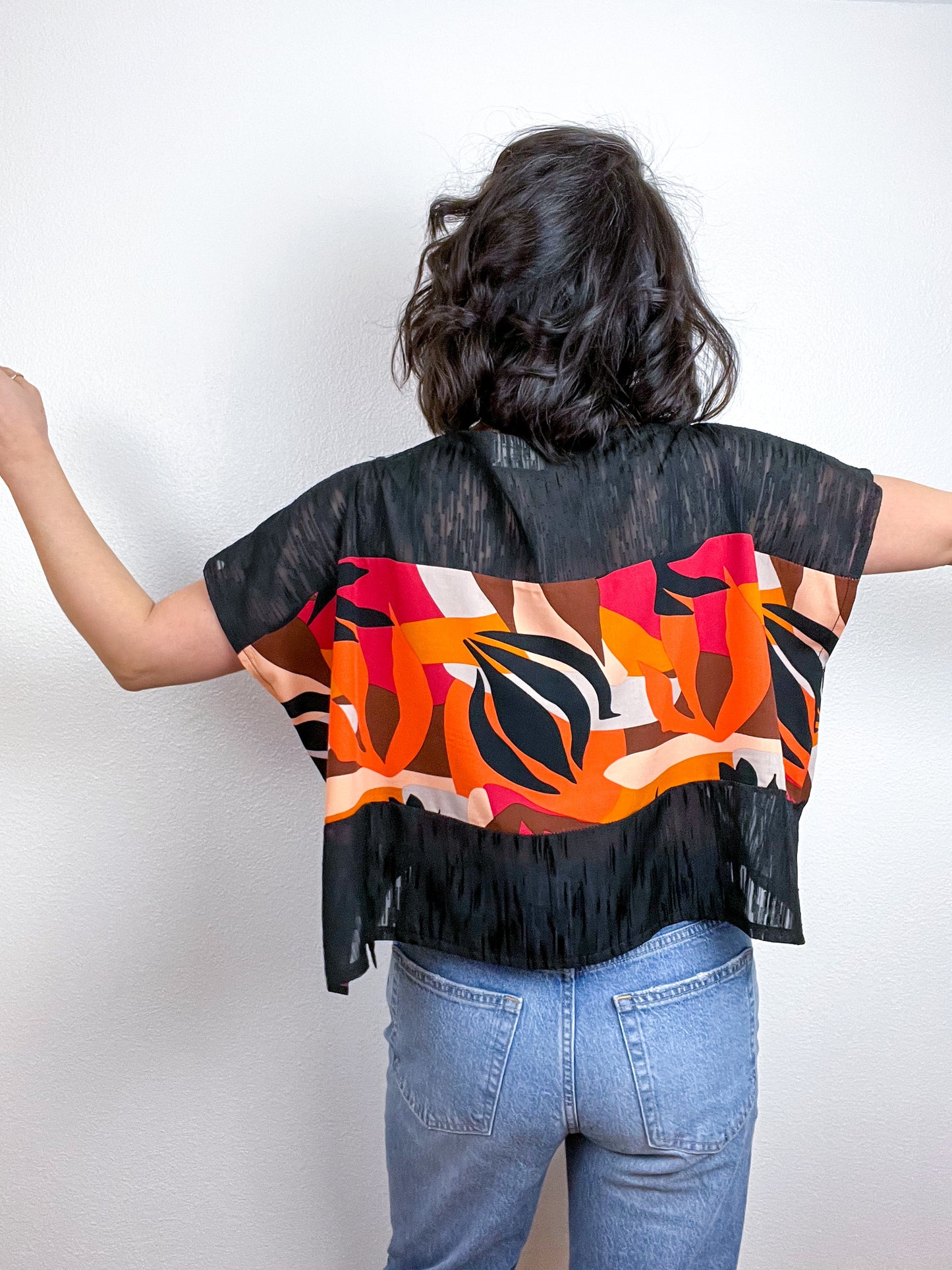 Scrappy Crop Black Orange Maroon