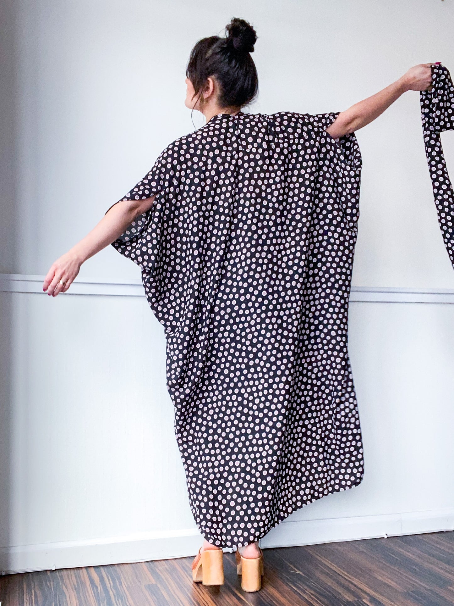Print High Low Kimono Black Pink Dots