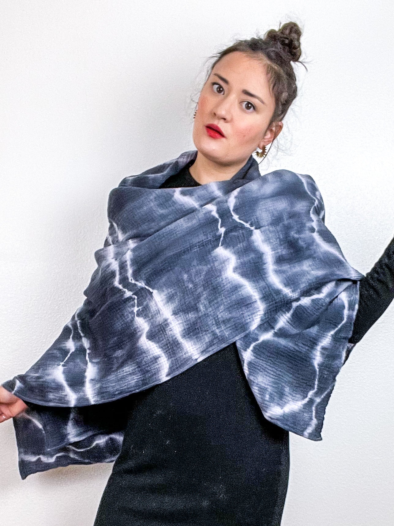Hand-Dyed Cotton Blanket Scarf Lilac Grey Lines