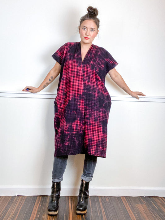 Over-Dye Plaid Smock Dress Black Red Classic