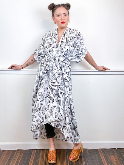 Print High Low Kimono White Black Sketch Crepe