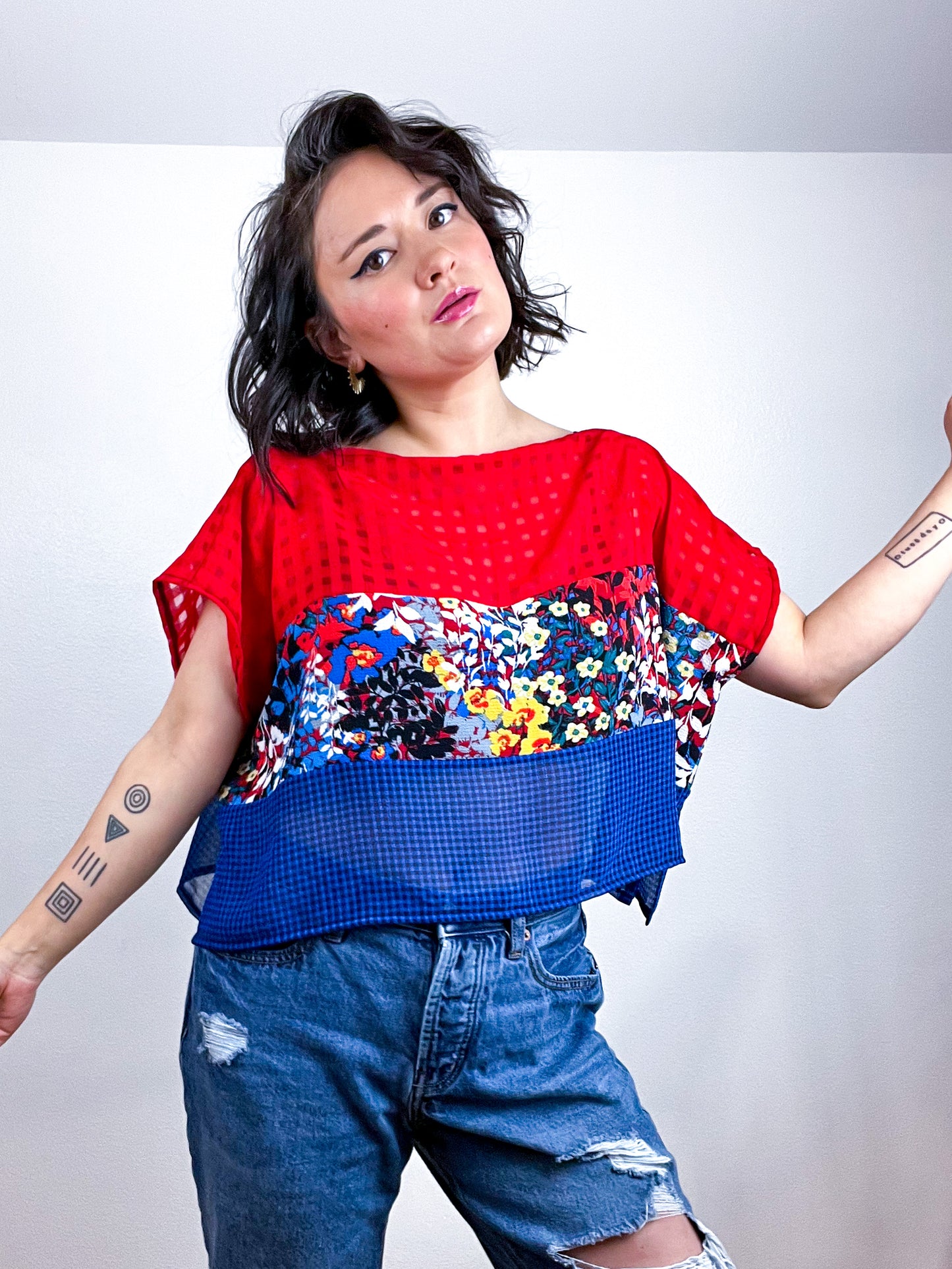 Scrappy Censor Crop Red Blue Floral
